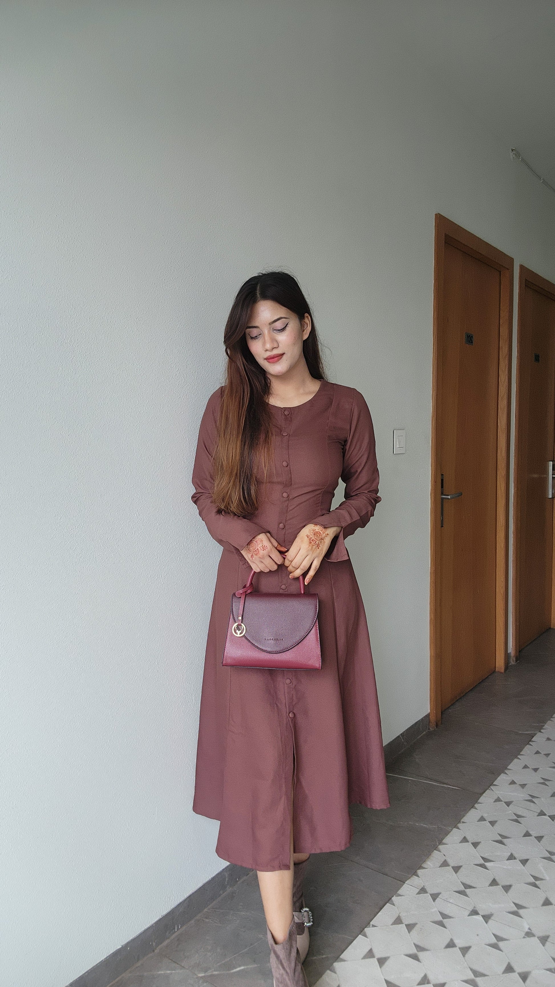 Pretty Women Midi Dress