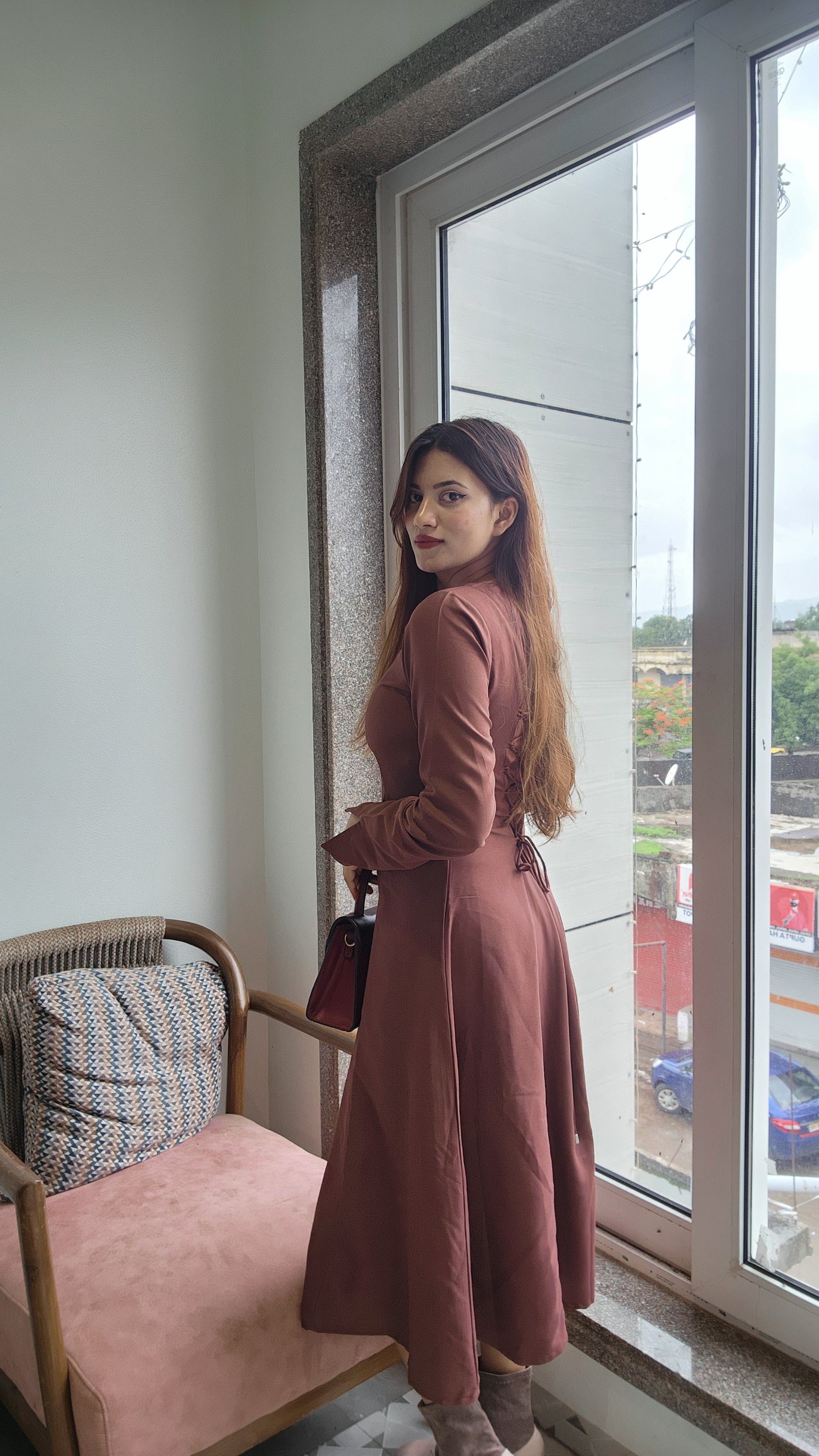 Pretty Women Midi Dress
